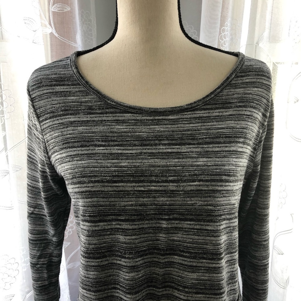 🎄 Denver Hayes black stripe  3/4 sleeve top L